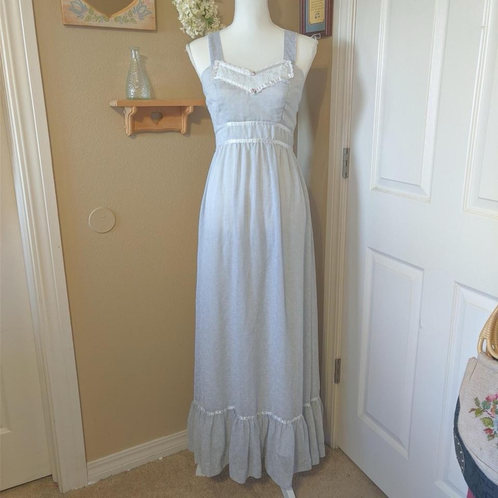 Elegant Blue Maxi Dress
